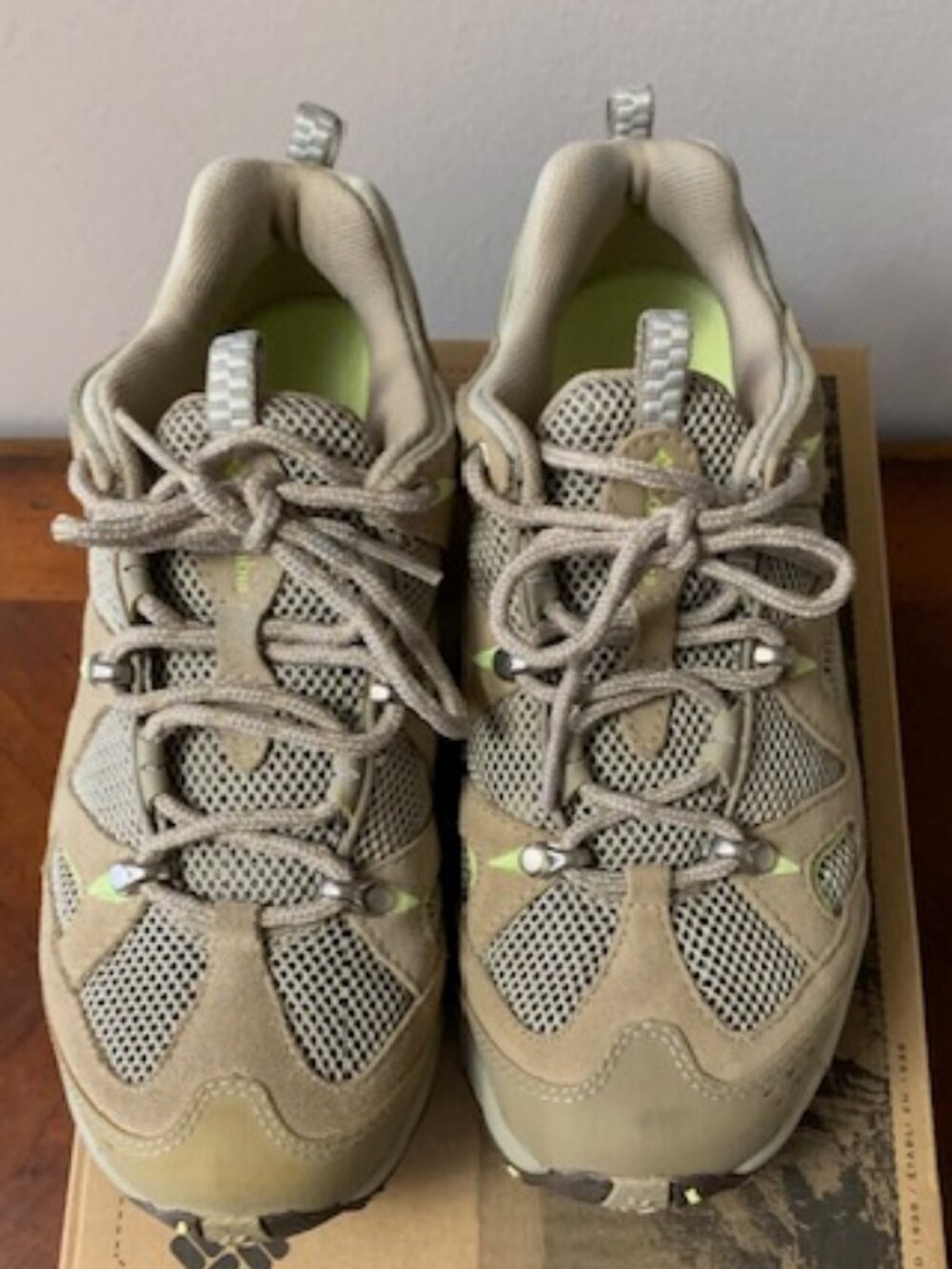NIB Colombia hiking shoes